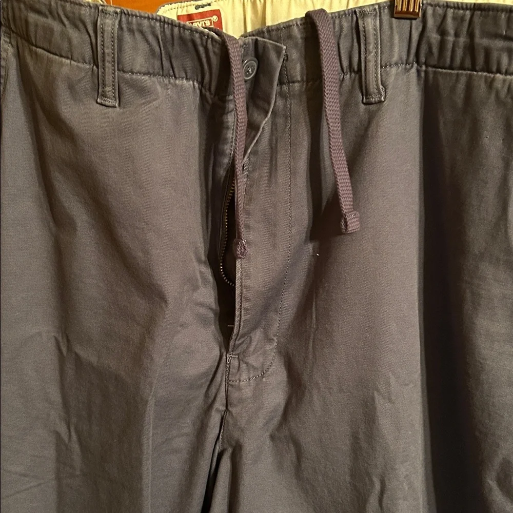 Levi's Navy Chino Pants Like New - Picture 3 of 7